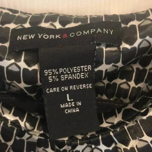 NYC tank - Picture 2 of 4